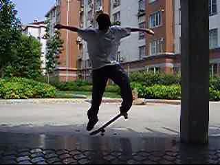 heelflip第一步.jpg