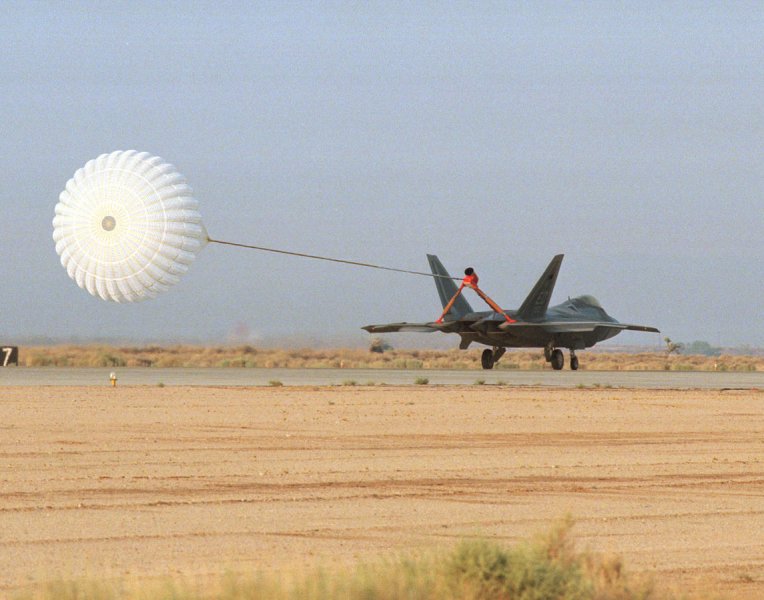 f-22_020.jpg